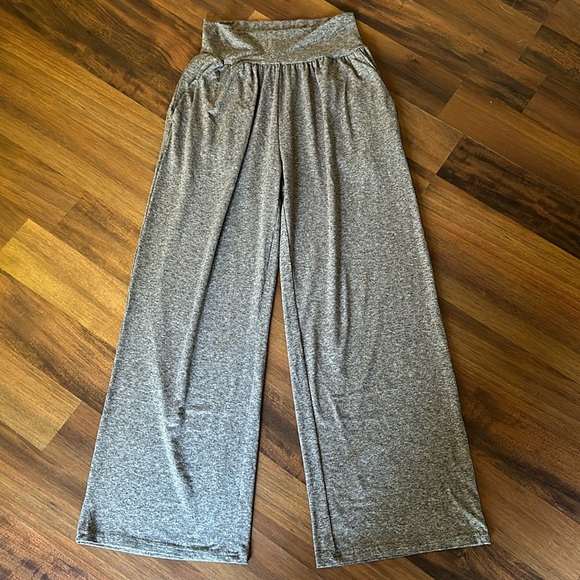 UEU Pants - UEU Wide Leg Yoga Pants, Size Large Heathered Brown, Activewear, Loungewear